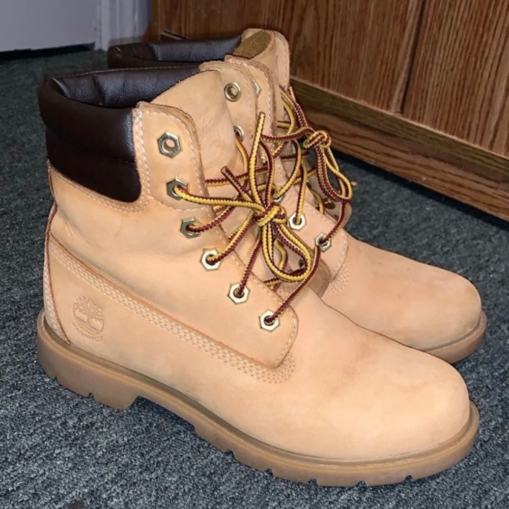 Size 7 Timberland boots